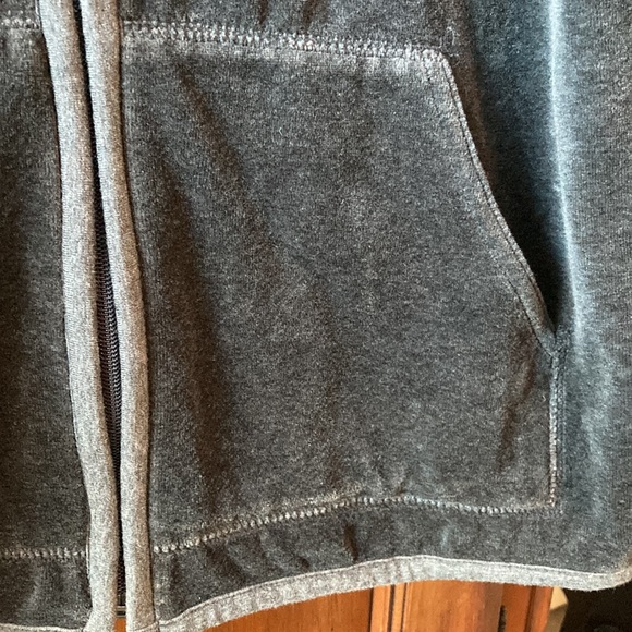 Liz Claiborne Lizwear Grey Velour Pants and Jacket - Picture 9 of 13